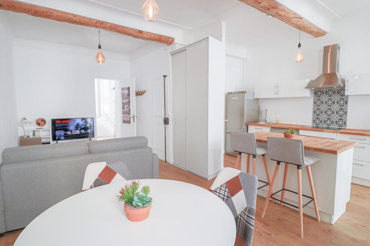 Stylish Apartment In The Old Town, With Ac. Антиб Экстерьер фото