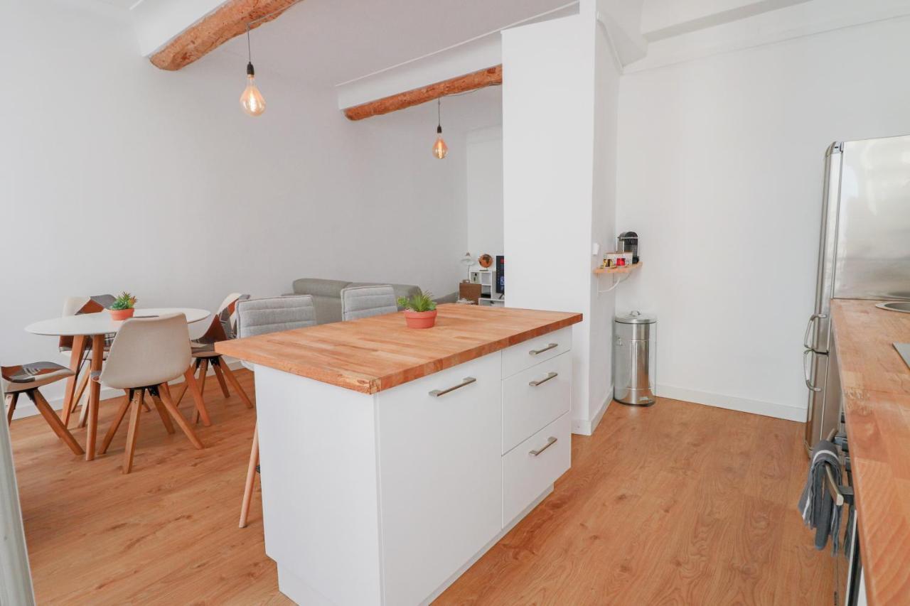 Stylish Apartment In The Old Town, With Ac. Антиб Экстерьер фото